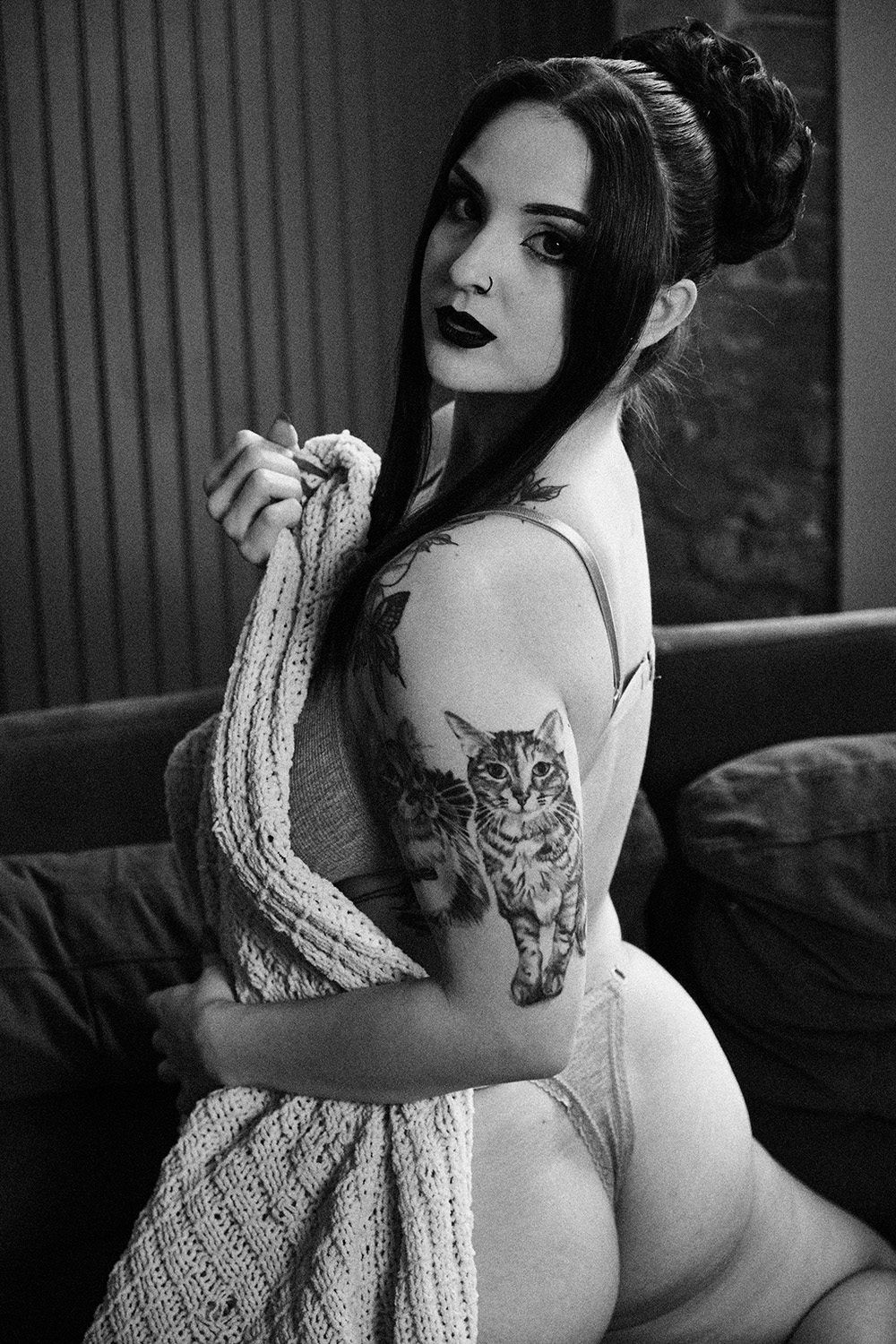 Boudoir as self-reclamation, Ishtar's Image Dallas milestone sessions