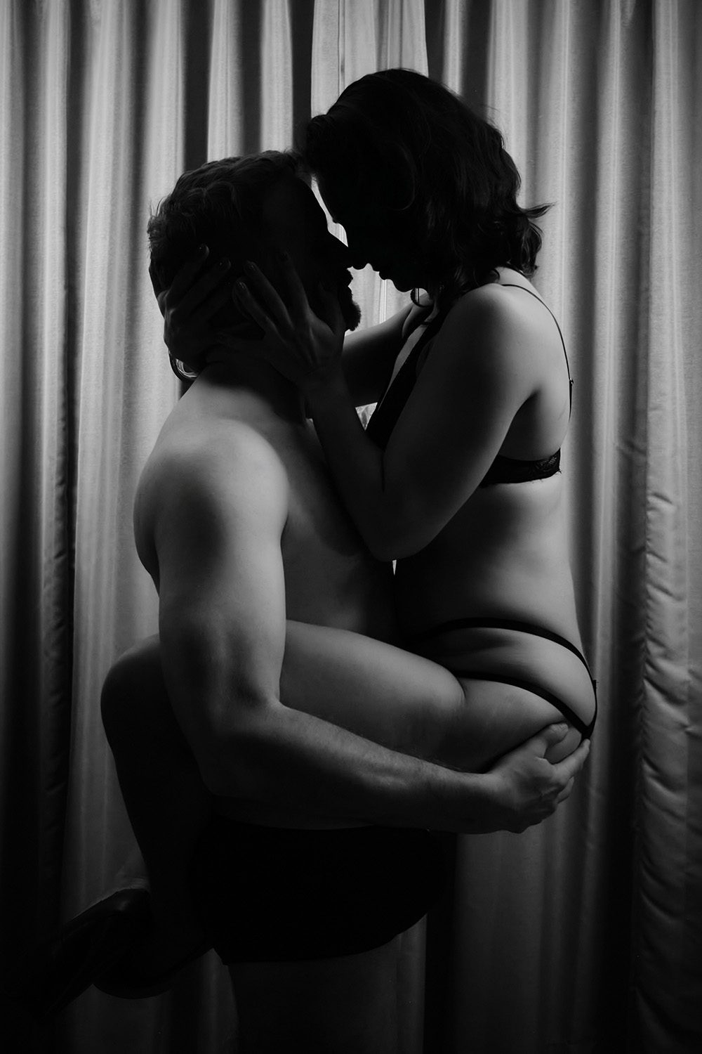 Luxury couples boudoir photography in Dallas, image 2 of 3