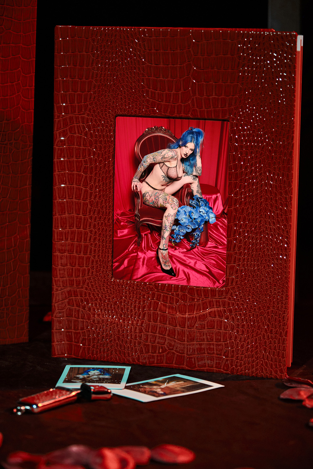 Handmade keepsake photo album included with every Ishtar's Image Experience
