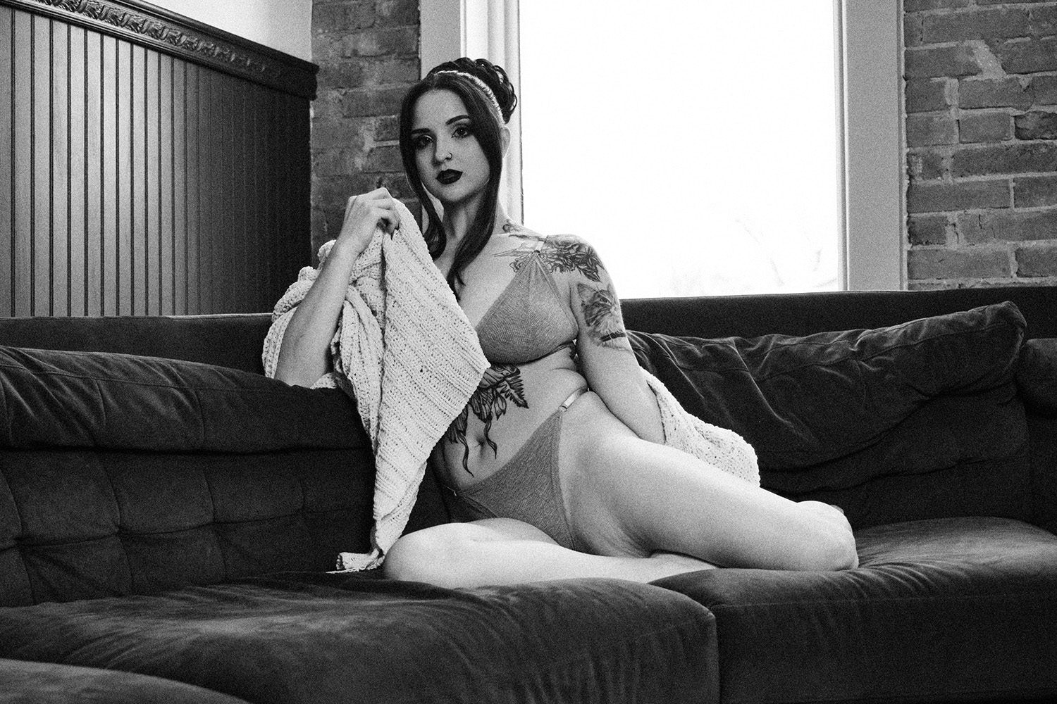 Elegant Cozy Boudoir boudoir photography in Dallas, image 3 of 15